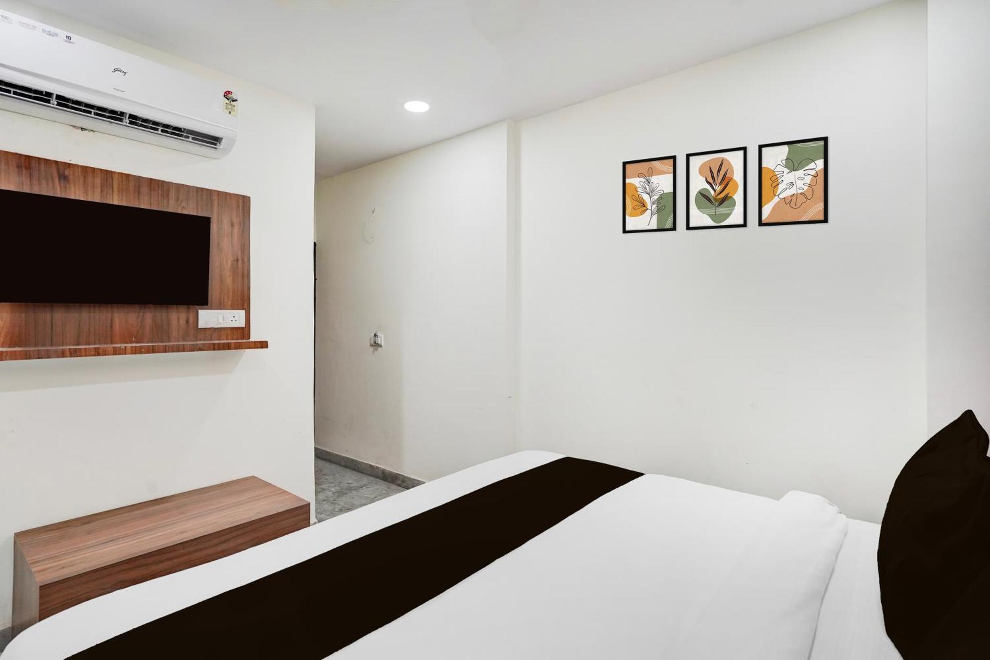 Hotel O Indirapuram Grand Ghaziabad Buitenkant foto