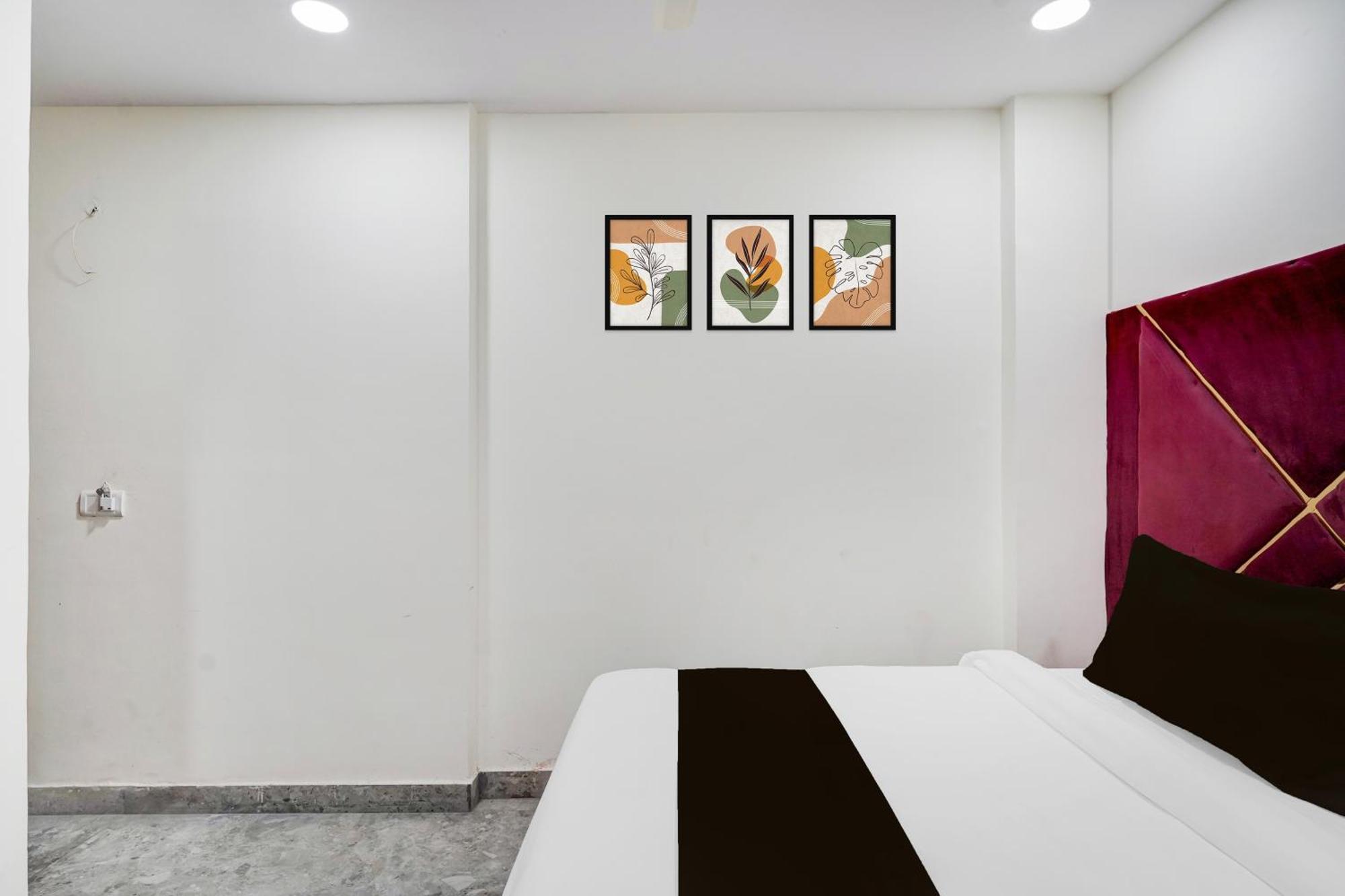 Hotel O Indirapuram Grand Ghaziabad Buitenkant foto