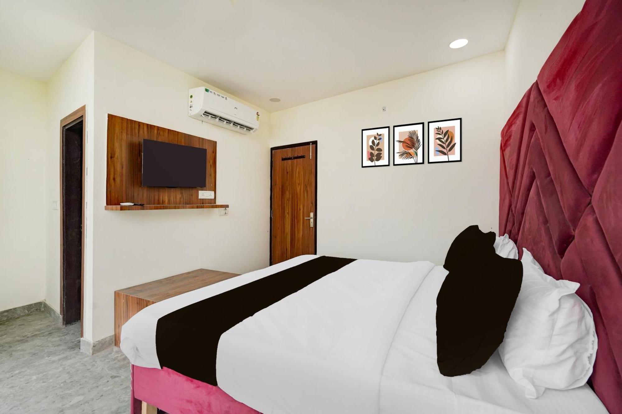Hotel O Indirapuram Grand Ghaziabad Buitenkant foto