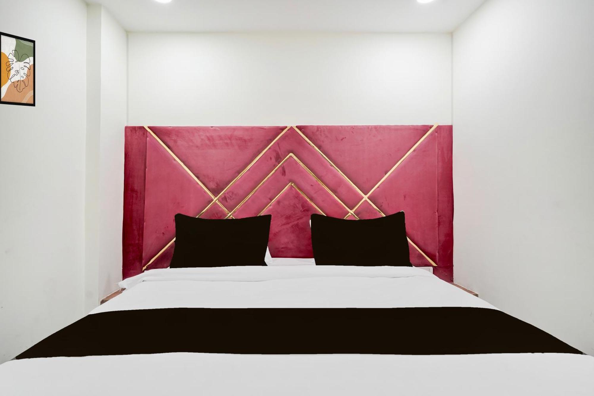 Hotel O Indirapuram Grand Ghaziabad Buitenkant foto