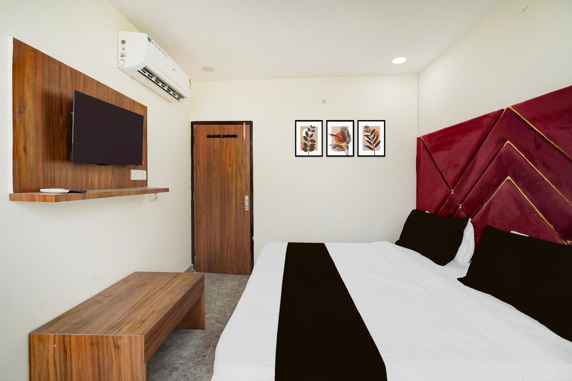 Hotel O Indirapuram Grand Ghaziabad Buitenkant foto